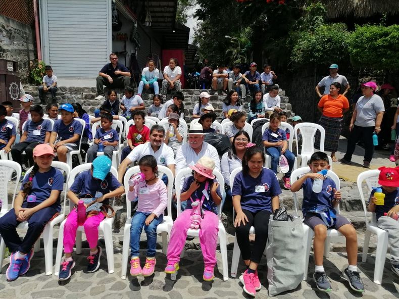 Educando a los niños para que reciclen Guatemala